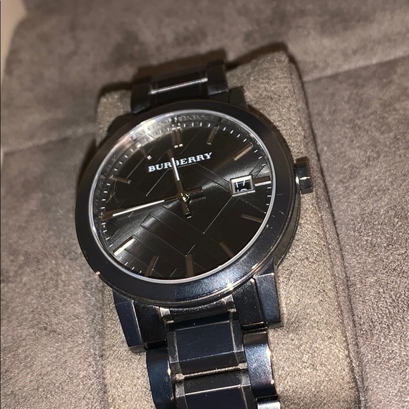 Burberry watch - Picture 3 of 3